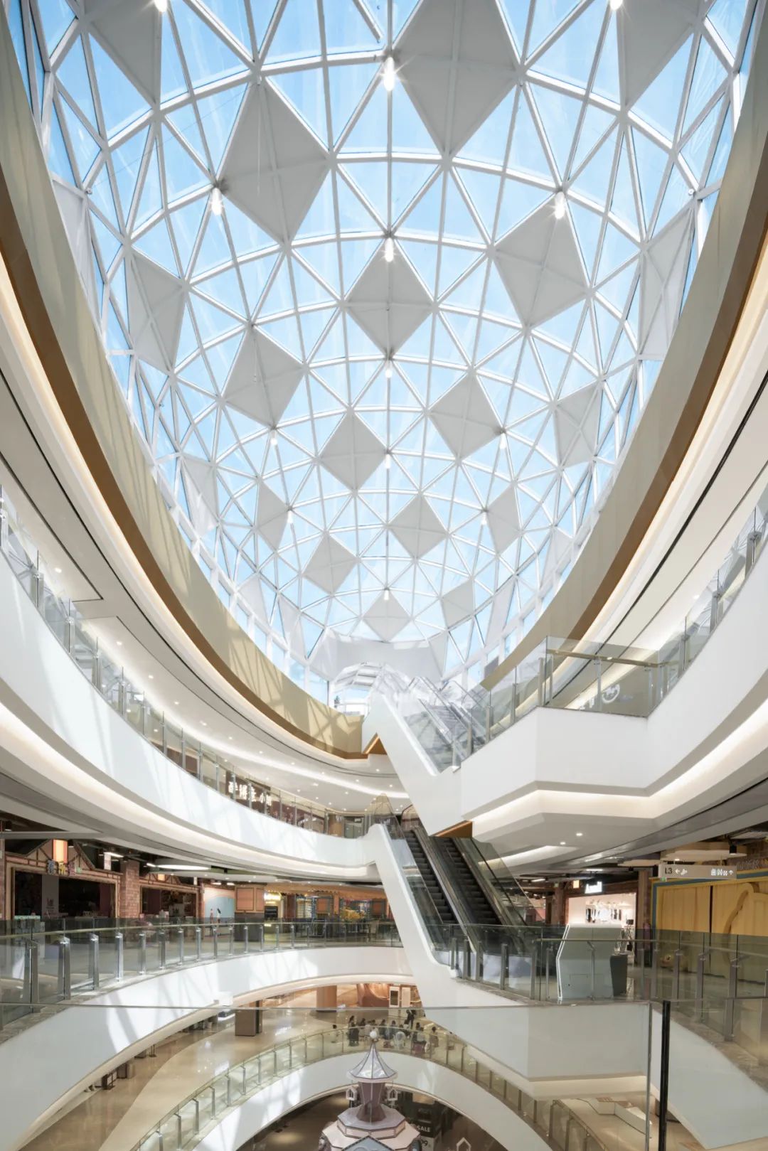 50000平米的购物中心,揭阳天虹购物中心五月天