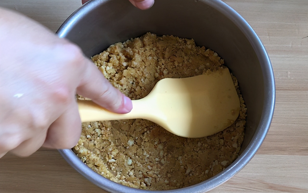 慕斯蛋糕做法8寸芒果淡奶油250克,简单的芒果慕斯怎么做