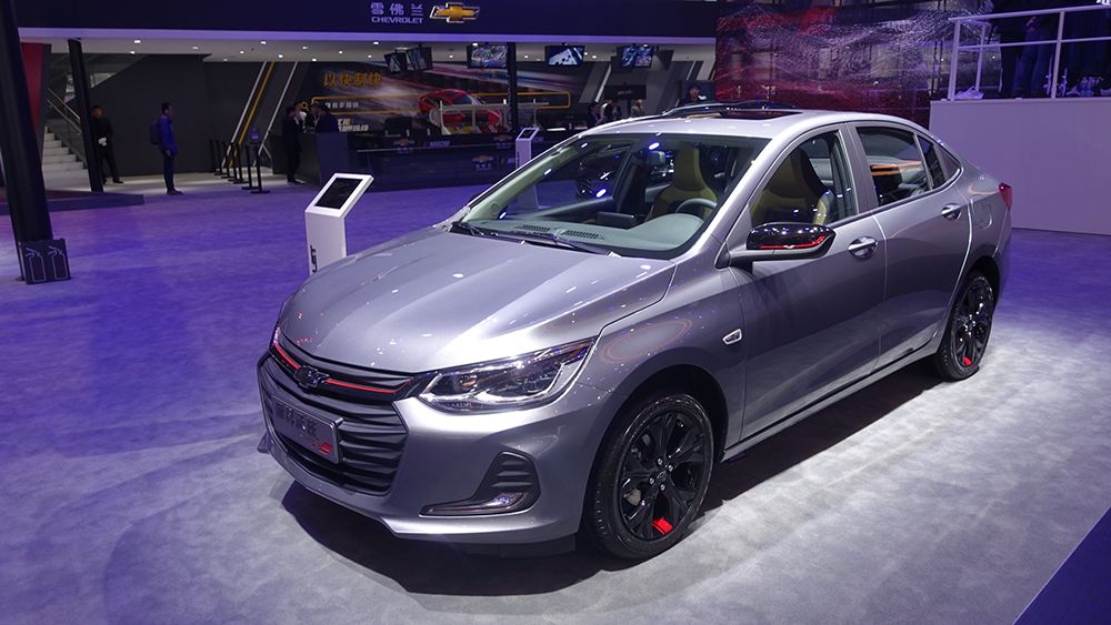 雪佛兰科沃兹和起亚k3哪个省油,17起亚k3和17年科沃兹哪个好