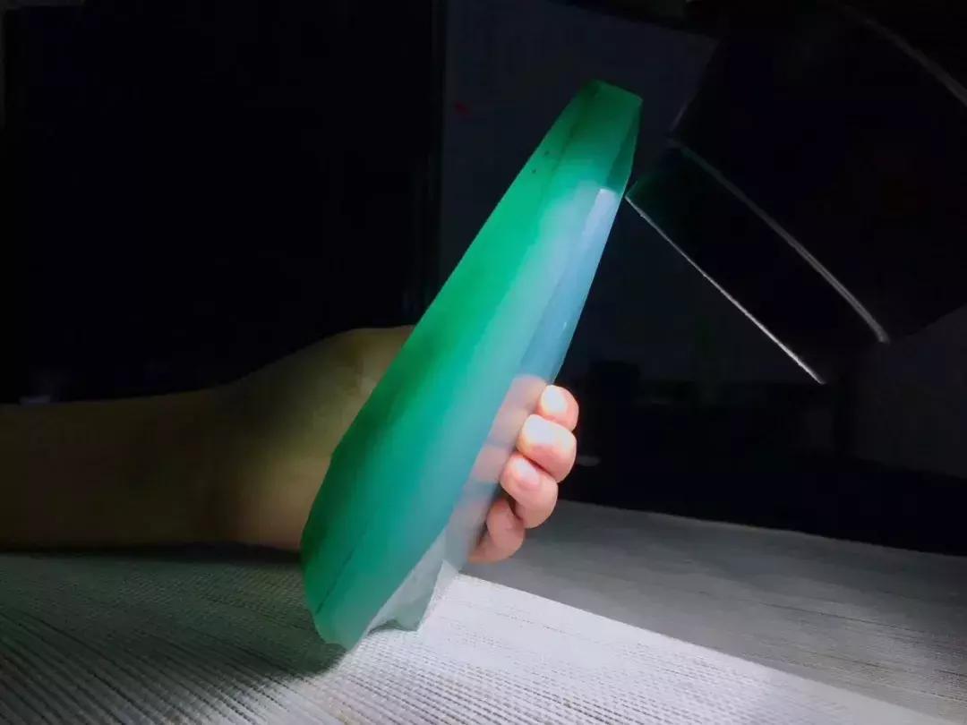 玉中极品之精美创意玉雕雅赏图片,翡翠艺术臻品