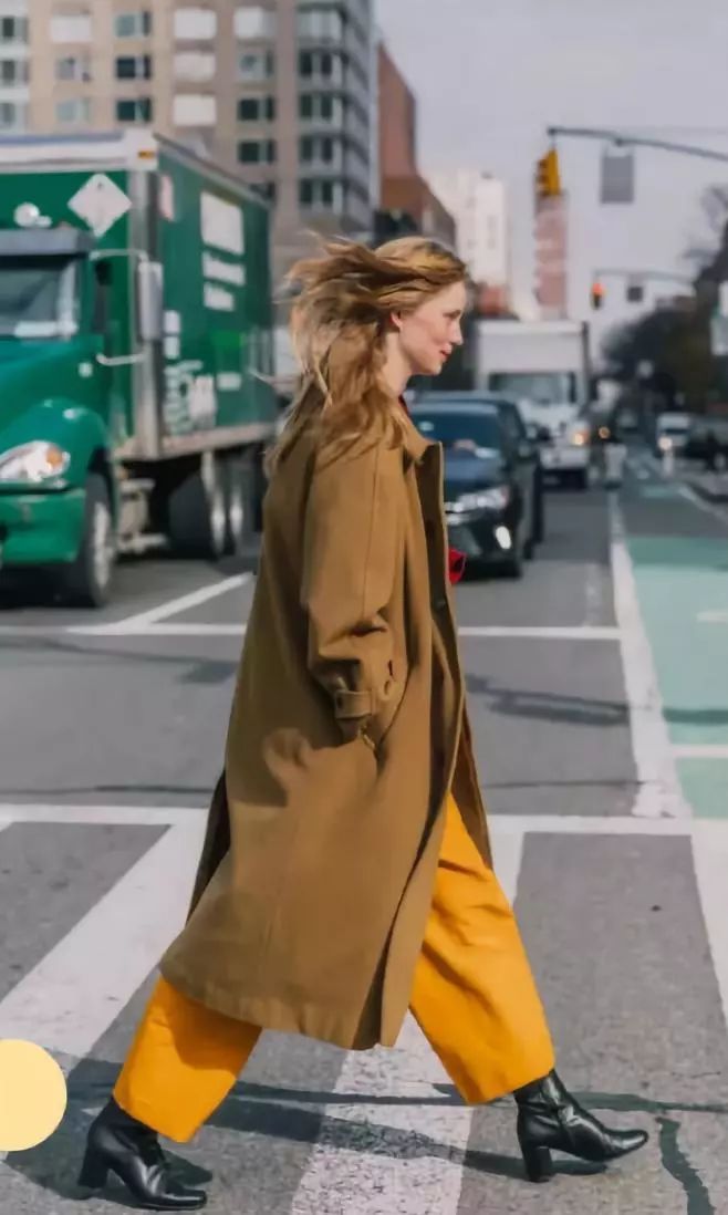 今年短靴怎么全部圆头的,划重点今年流行的短靴怎么穿