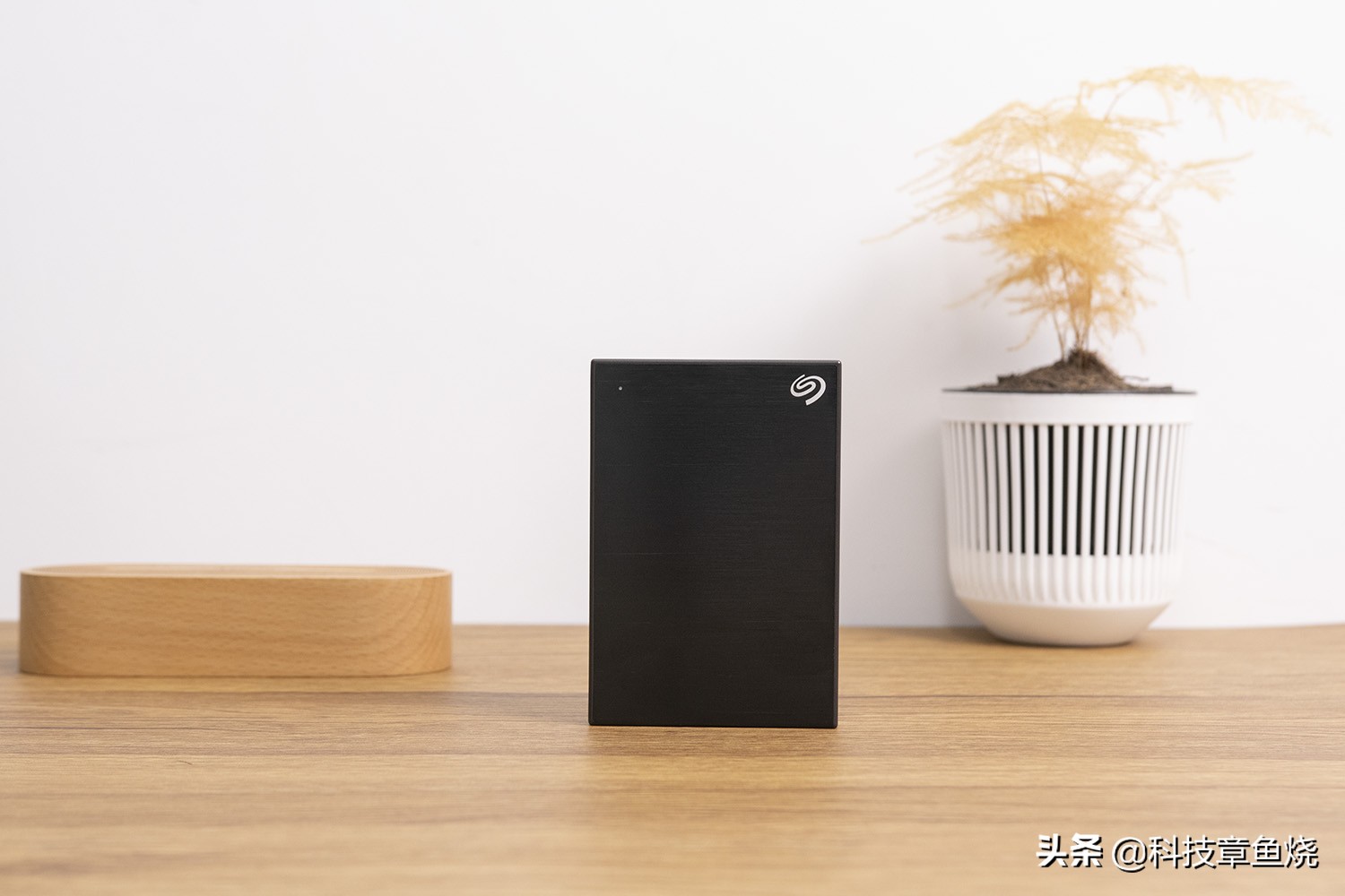 简单实用的移动硬盘,用起来最简单的移动硬盘