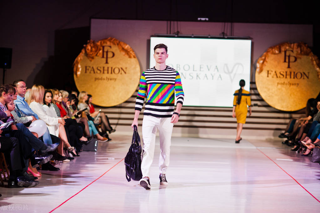 男士中山装穿搭技巧,男士衬衫裤穿搭技巧