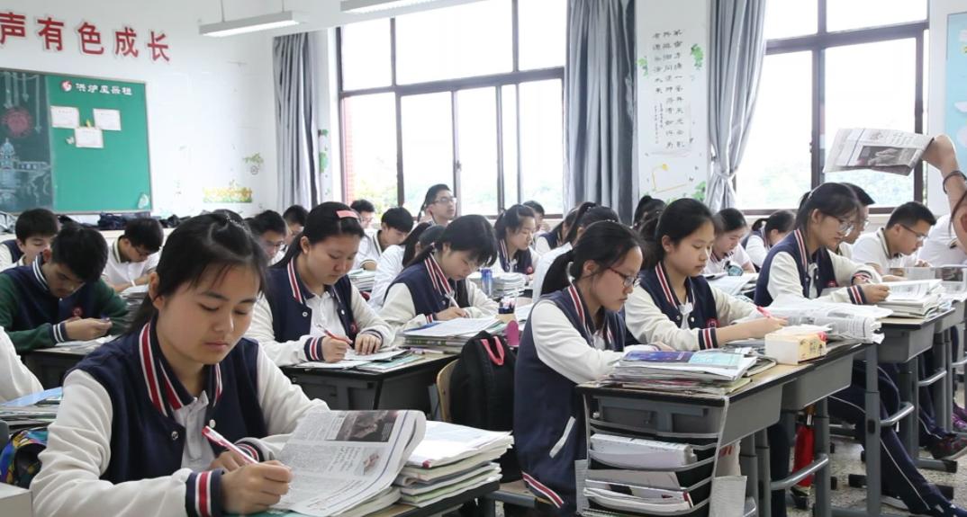 物化生和物地生哪个组合容易学,高中选科物化生和物地生哪个好