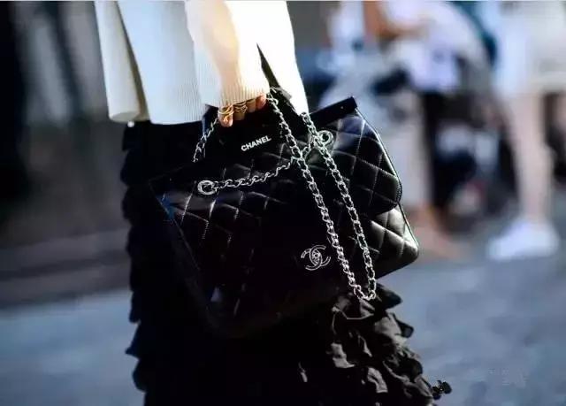 皮质好一点的轻奢包包推荐,皮质最好的包包