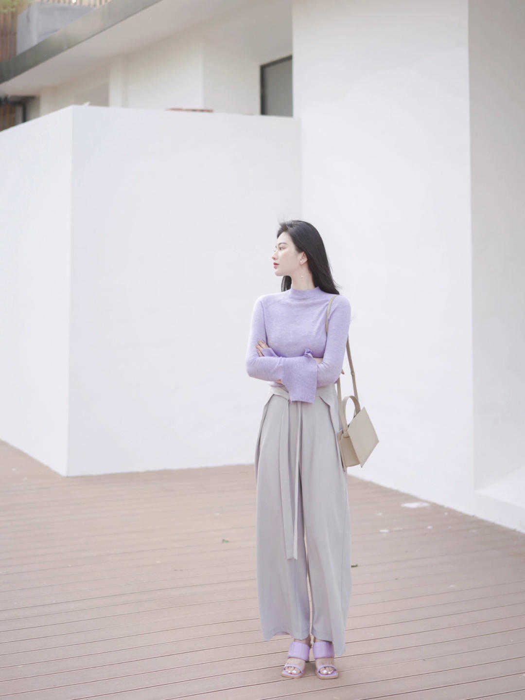 这款窄版阔腿裤百搭又时尚,纵享柔滑垂感清凉百搭休闲阔腿裤