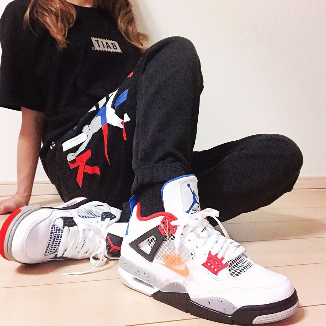 买一送4衣服,买一送四小蓝盾