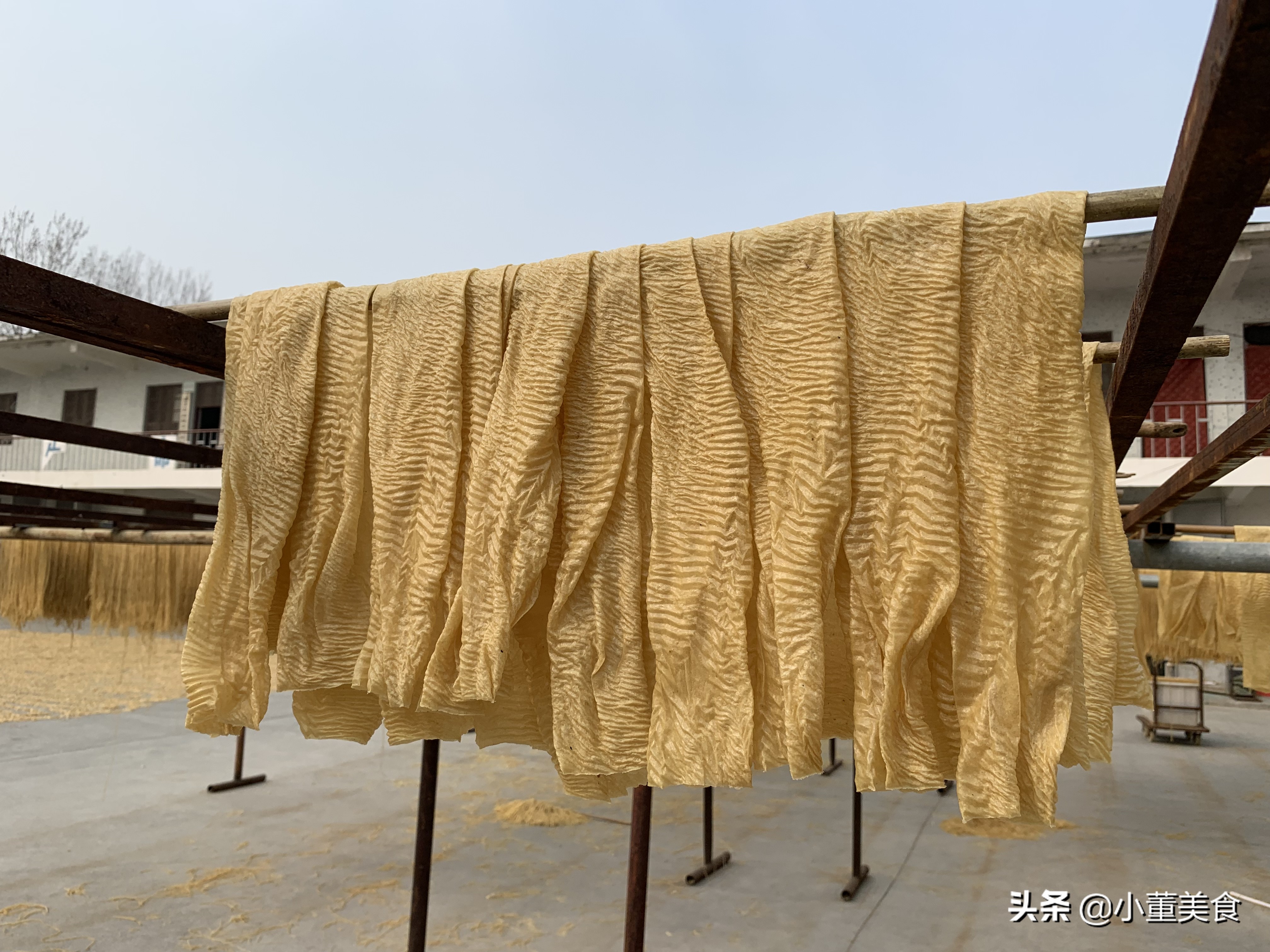 想吃辣条不用买教你在家制作辣条,在家做出美味辣条