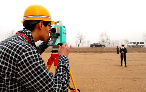 工地打工遇到什么样的人,工地员工工资低怎么办