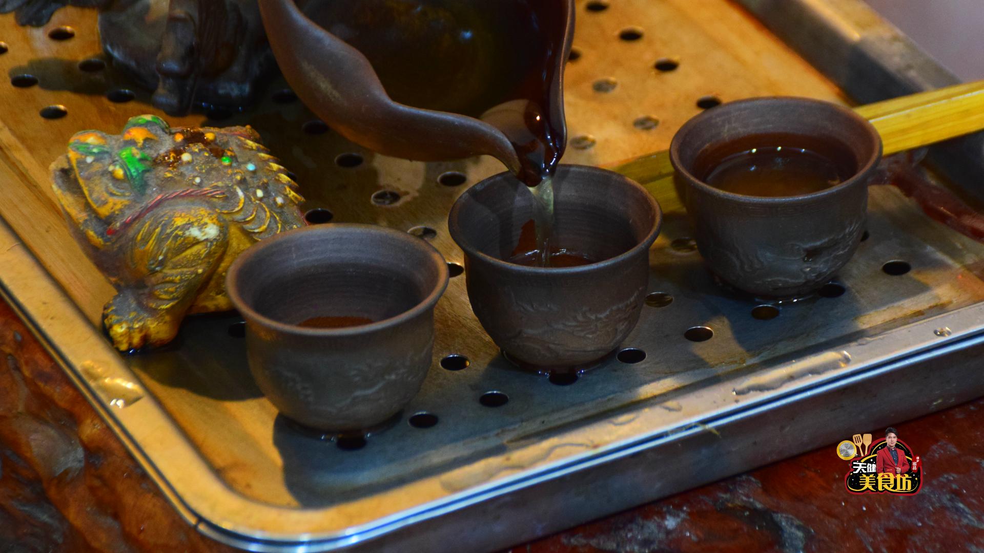 亲测告诉你，李佳琦2小时卖6万单的蜜桃乌龙茶，到底有啥魅力