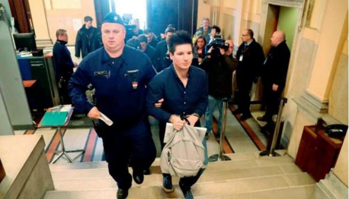 足球解密4：被捕的平托，却被神秘力量保出狱并封口了