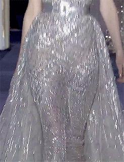 刘亦菲走红毯穿的礼服 (刘亦菲结婚了吗2017)