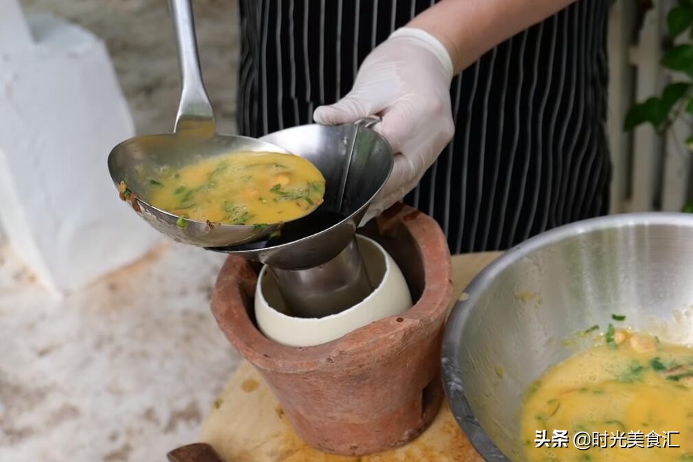 大厨做鸵鸟蛋正确食用方法,鸵鸟蛋烧菜