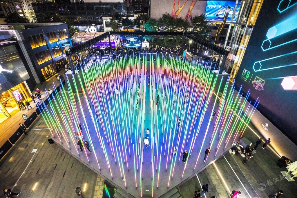 春熙路被评为高品位步行街,春熙路爆红