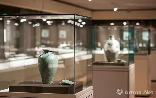 苏富比2018年拍卖乾隆珐琅彩宫碗,2018年拍卖的乾隆炉钧釉瓷器