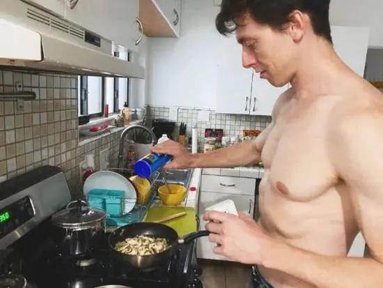 陈赫爆出出轨后的影响,陈赫否认婚内出轨