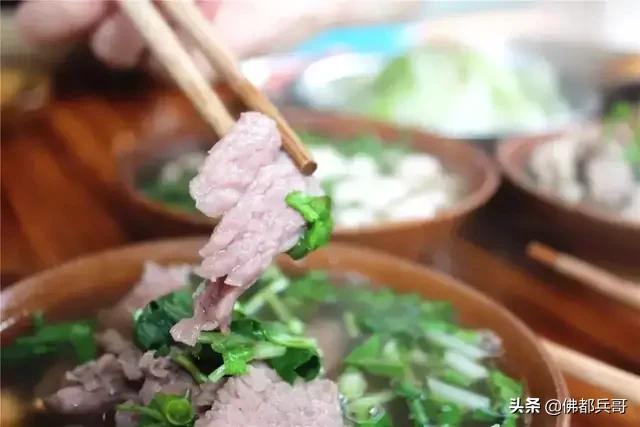 乐山美食名片,乐山美食纪录片跷脚牛肉