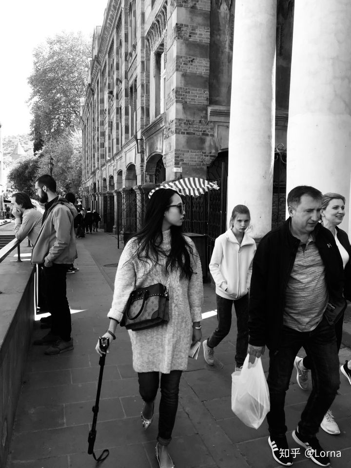 迪拜上班的中国女孩,在迪拜的中国女孩做什么工作