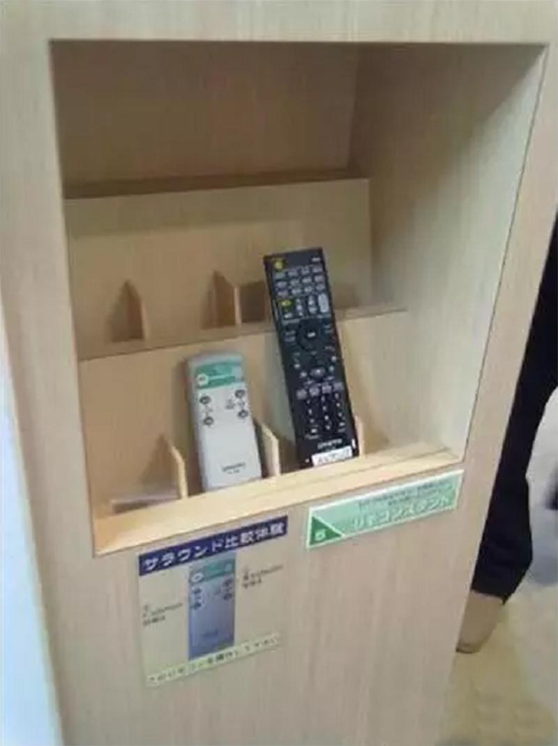 别再羡慕日本的人性化设计了！体验后发现纯属有病，换衣台太多余