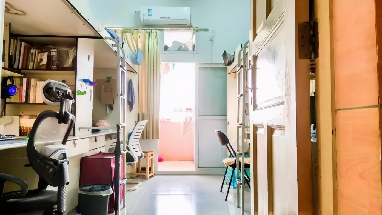 重庆学校最豪华的宿舍,重庆超豪华房子