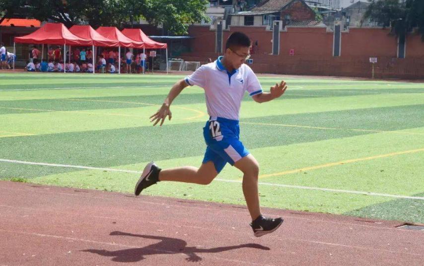 中考体育跑步如何又快又省力,400米跑步最快最省力在家训练方法