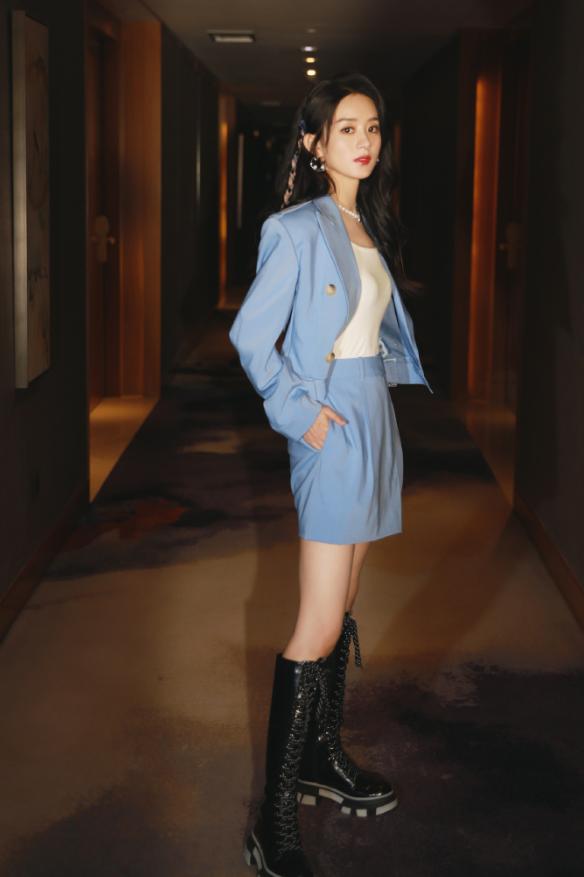 赵丽颖王一博姐弟篇,赵丽颖不识字翻车事件