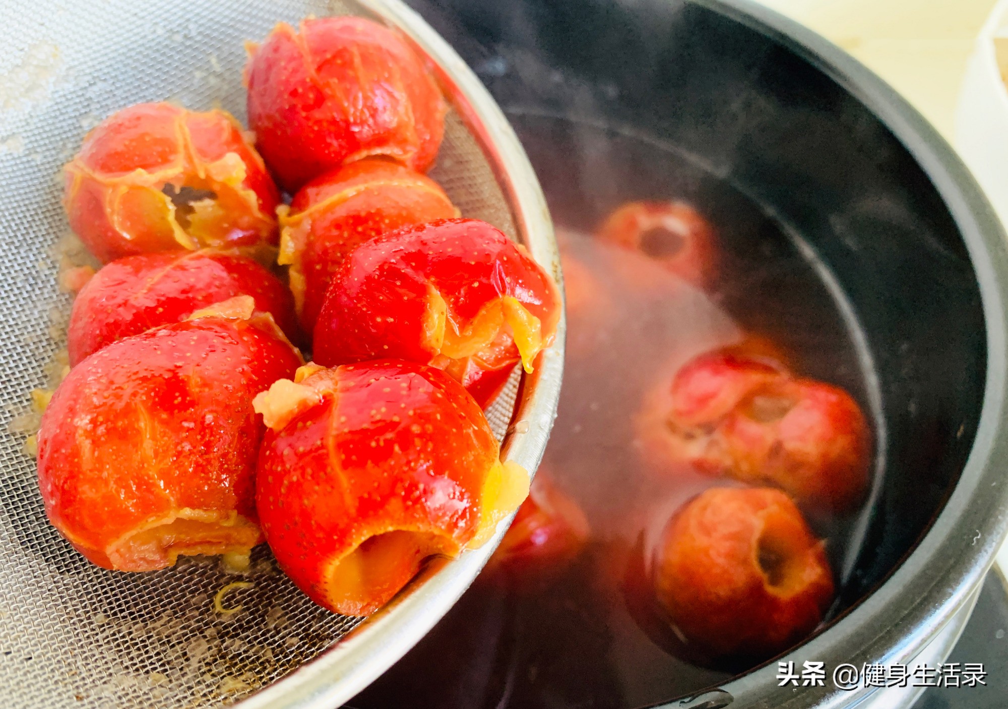 新鲜山楂怎么做冻山楂,新鲜山楂怎么做山楂罐头