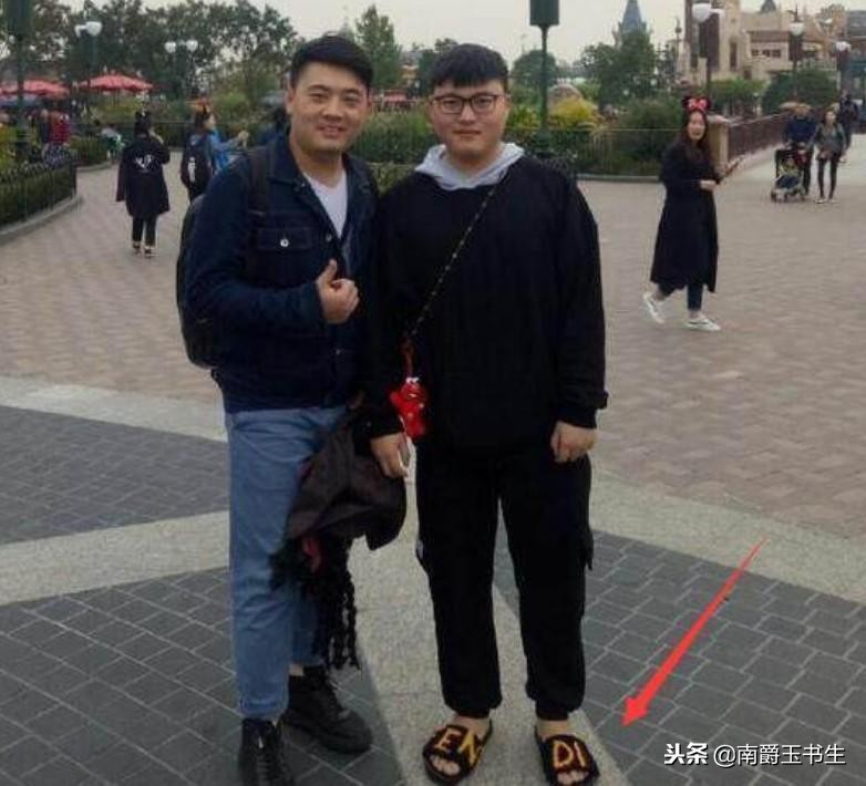 英雄联盟faker的三大心酸瞬间,英雄联盟faker三大心酸瞬间