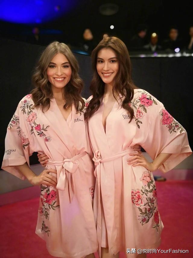 vogue红毯何穗,vogue红毯造型何穗