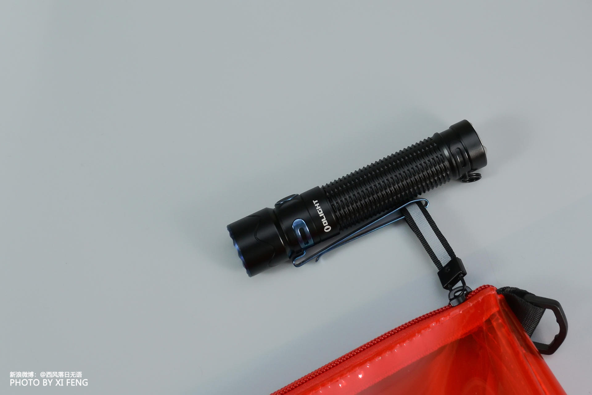 入坑战术手电,老司机推荐了OlightWarriormini2
