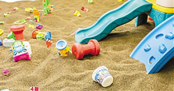 游乐场决明子进小孩耳朵,游乐场决明子沙池有多危险