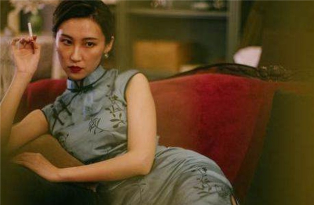 《第一炉香》：从女大学沦为交际花，拜金让人一步步坠落深渊