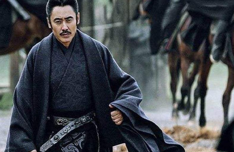 司马懿为何不受曹操重视，却在曹丕称帝后被重用？