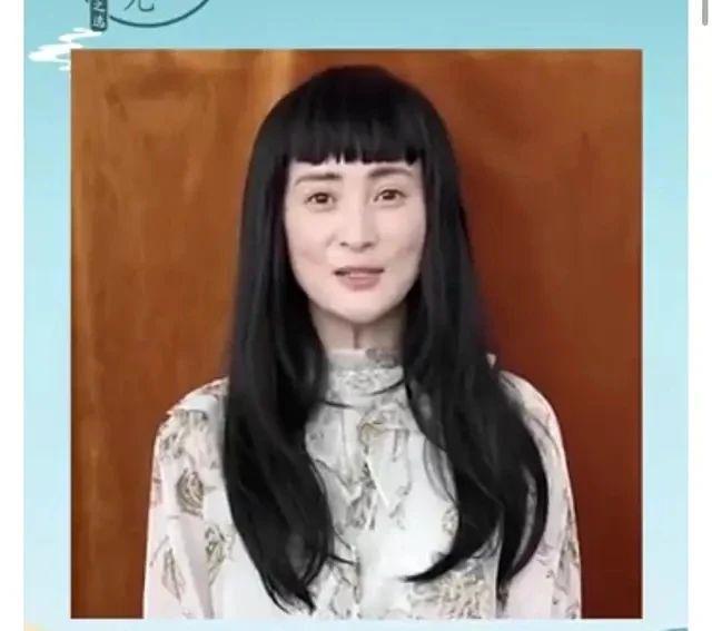 蒋勤勤瘦到脱相,44岁蒋勤勤瘦脱相