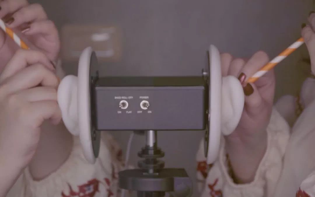 “只要给钱都能聊”，月入上万的网络哄睡师，年轻男性是消费主力