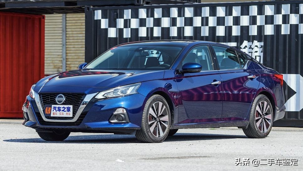 五分钟区别不同年款帕萨特,日产天籁各个版本区别