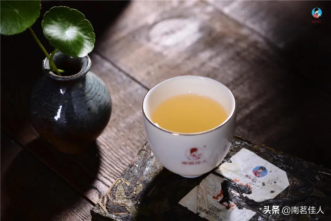 老茶叶正确冲泡方法,老茶叶怎么泡茶喝好