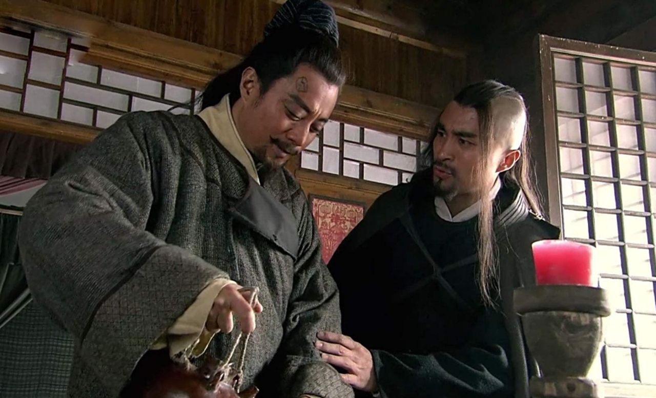 古人喝一口酒,古人喝的酒和现在酒哪个好喝