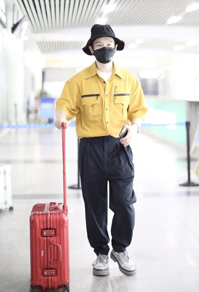 黄晓明日常穿衣搭配,黄晓明造型盘点