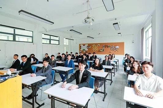 涓婃捣鍏夊崕瀛﹂櫌鍓戞ˉ鍥介檯,涓婃捣鍏夊崕瀛﹂櫌鍓戞ˉ鍥介檯涓績瀛︽牎