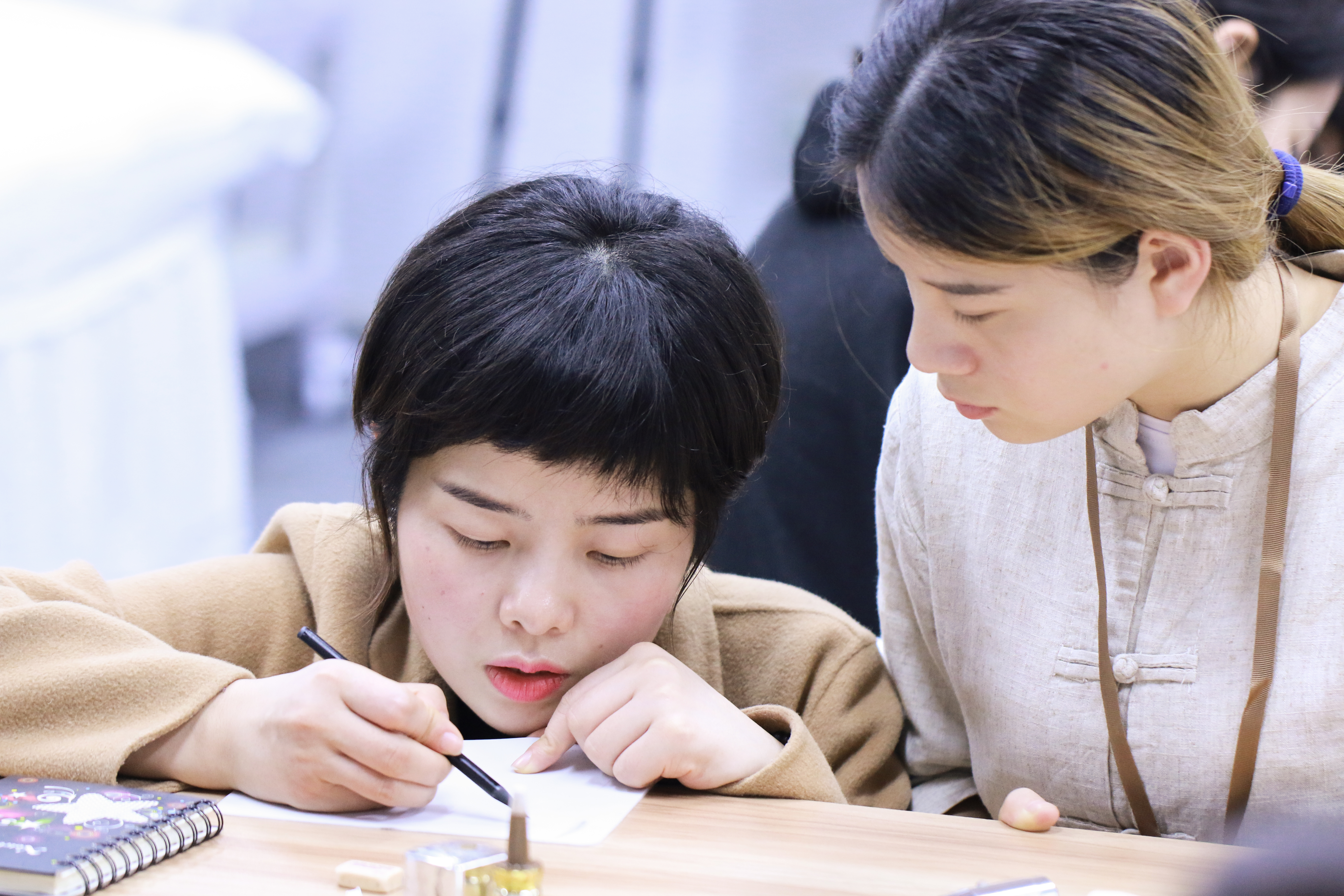 口红的前世故事,口红发源地