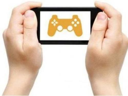 新型“软色情”!女孩陪玩手游一天可赚两百多,靠发嗲、娇喘拉客户