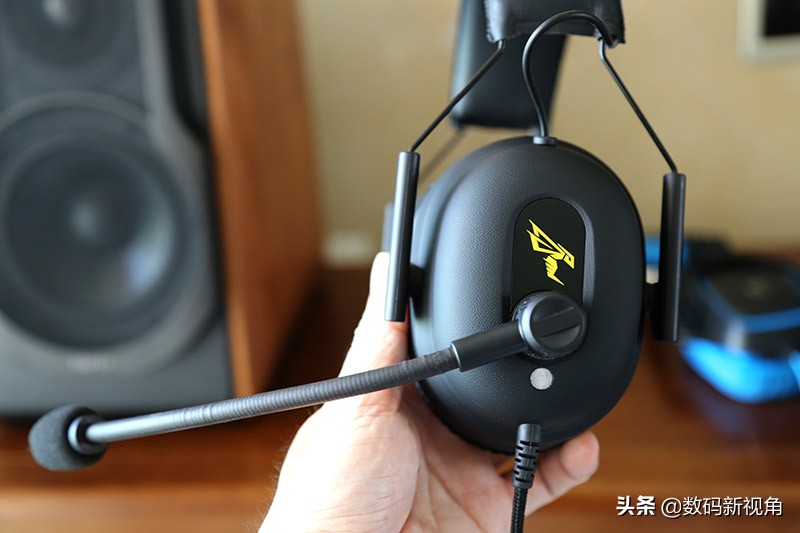 头戴式电竞耳机推荐高性价比,头戴式电竞耳机兼顾平常使用