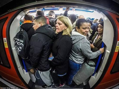 因为它,乔丹曾想离开Nike—AirJordan2