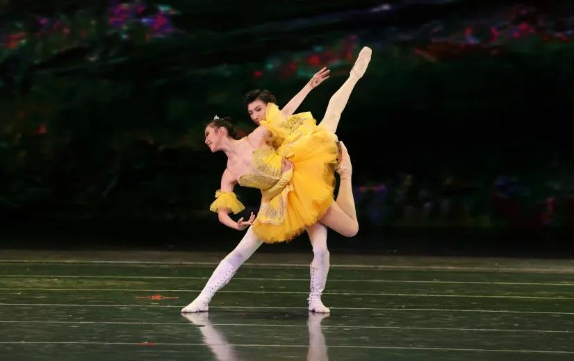 灰姑娘芭蕾舞剧赏析,灰姑娘芭蕾英国皇家舞剧