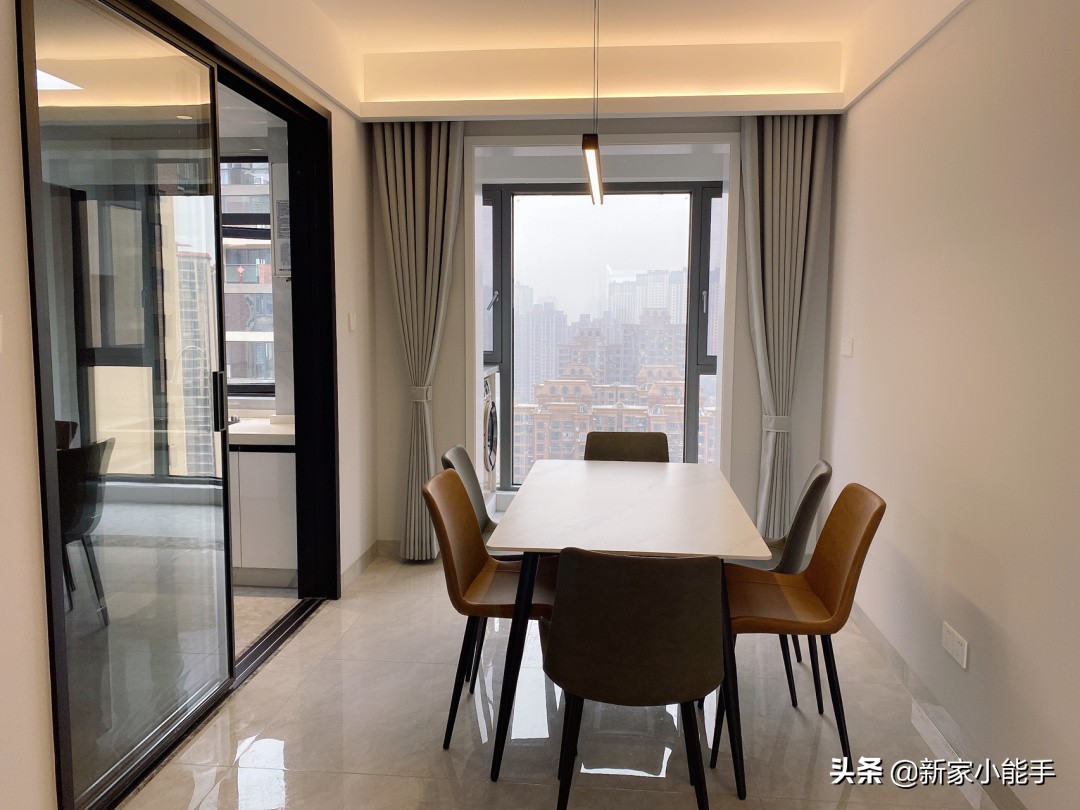 白骆驼色装修效果图,白骆驼色乳胶漆墙面客厅效果图