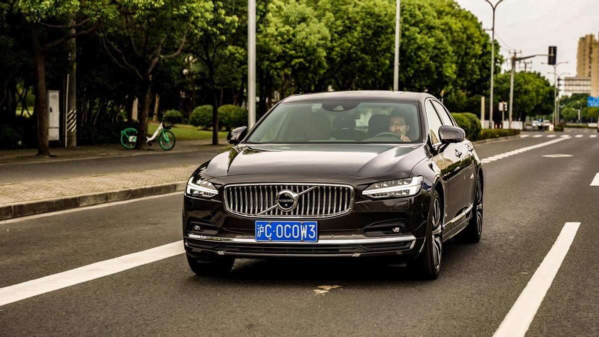 s90豪华和运动有什么区别,什么是真正的智能