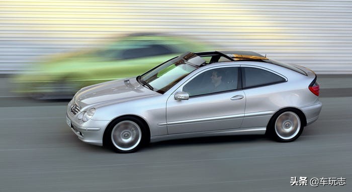 奔驰glasuv2024款试驾评测,2019奔驰gla250suv价格