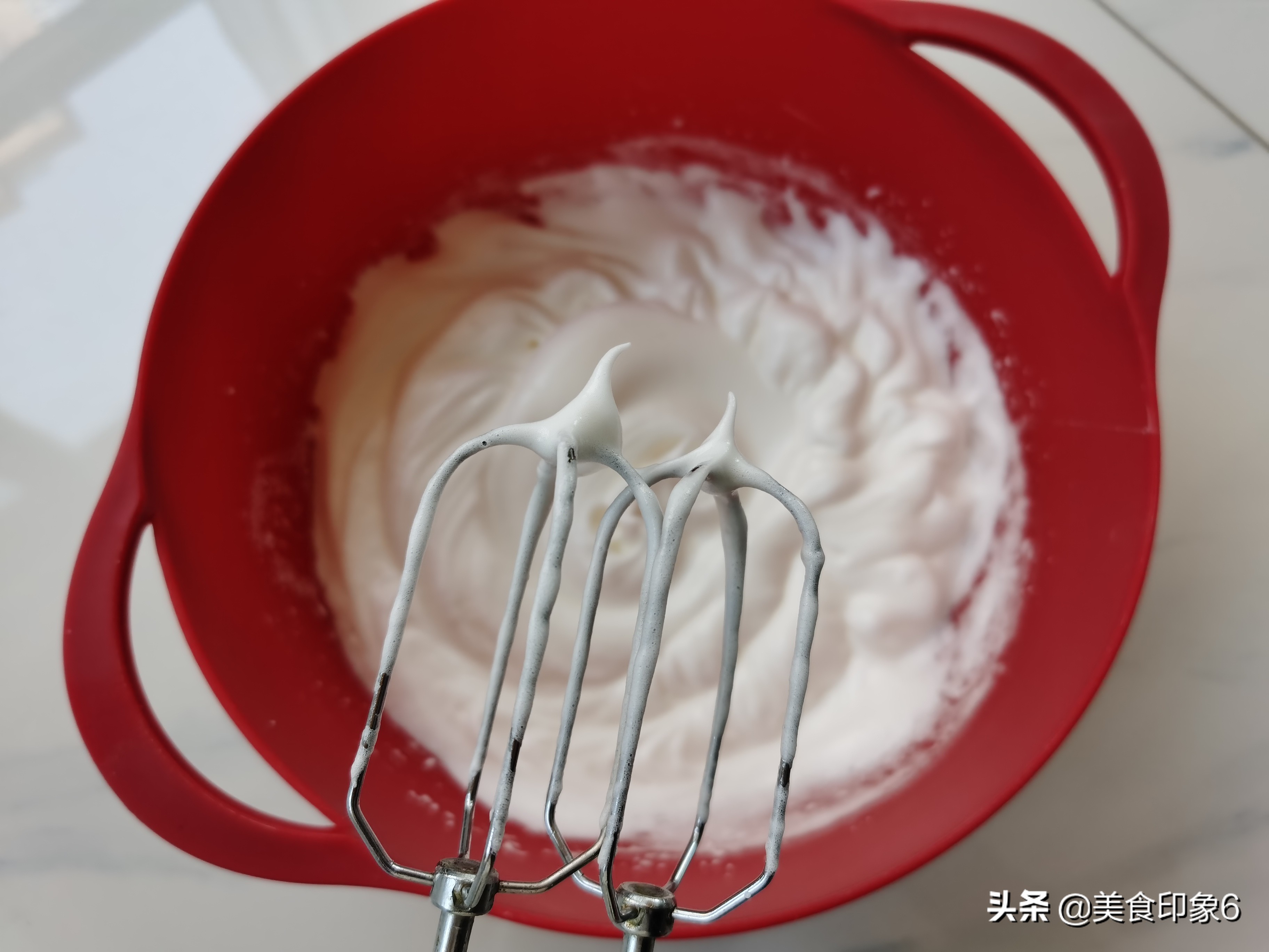 自制蛋糕为什么会开裂,自制蛋糕容易塌陷怎么办