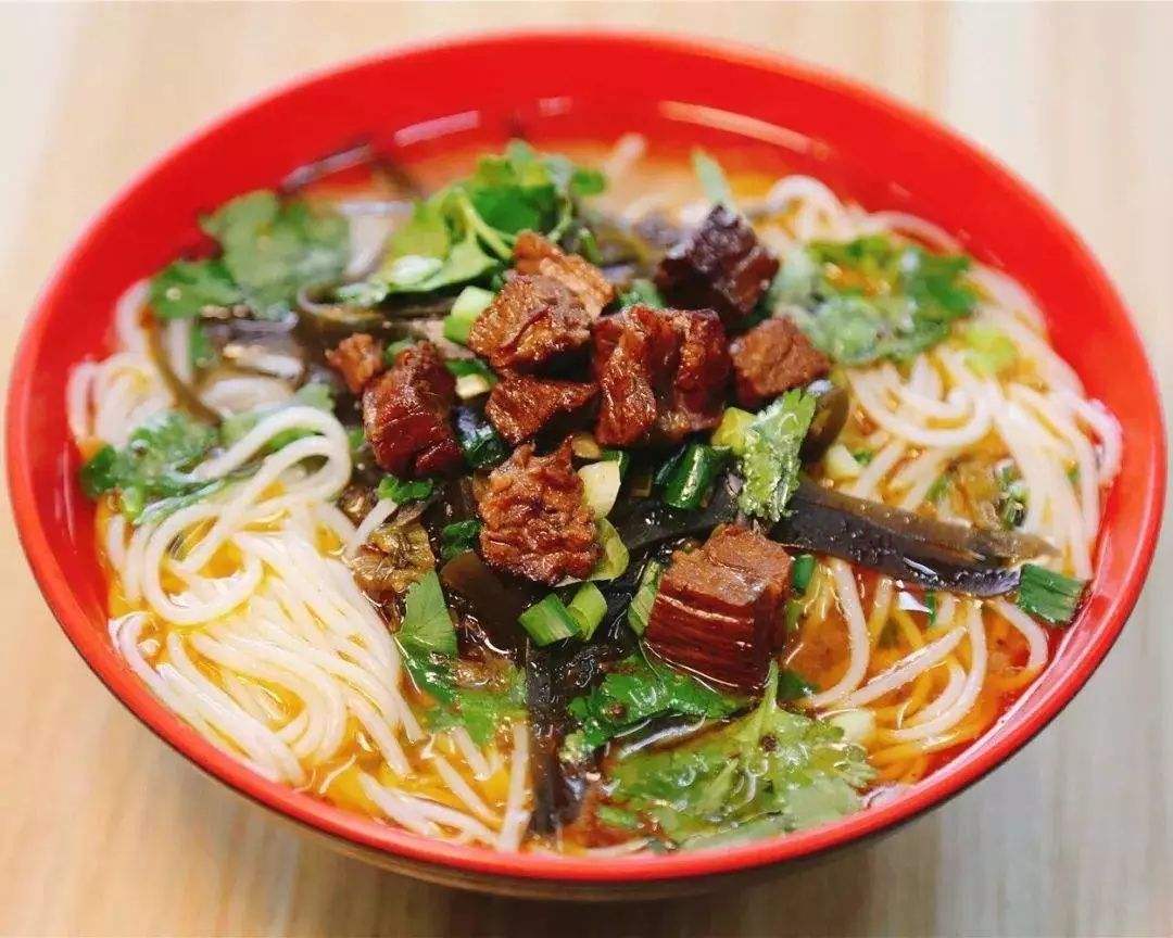 土狗吃美食,四川美食网购推荐